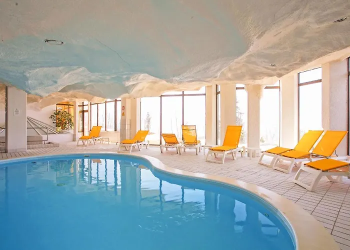 Le Bristol A54 By Interhome *